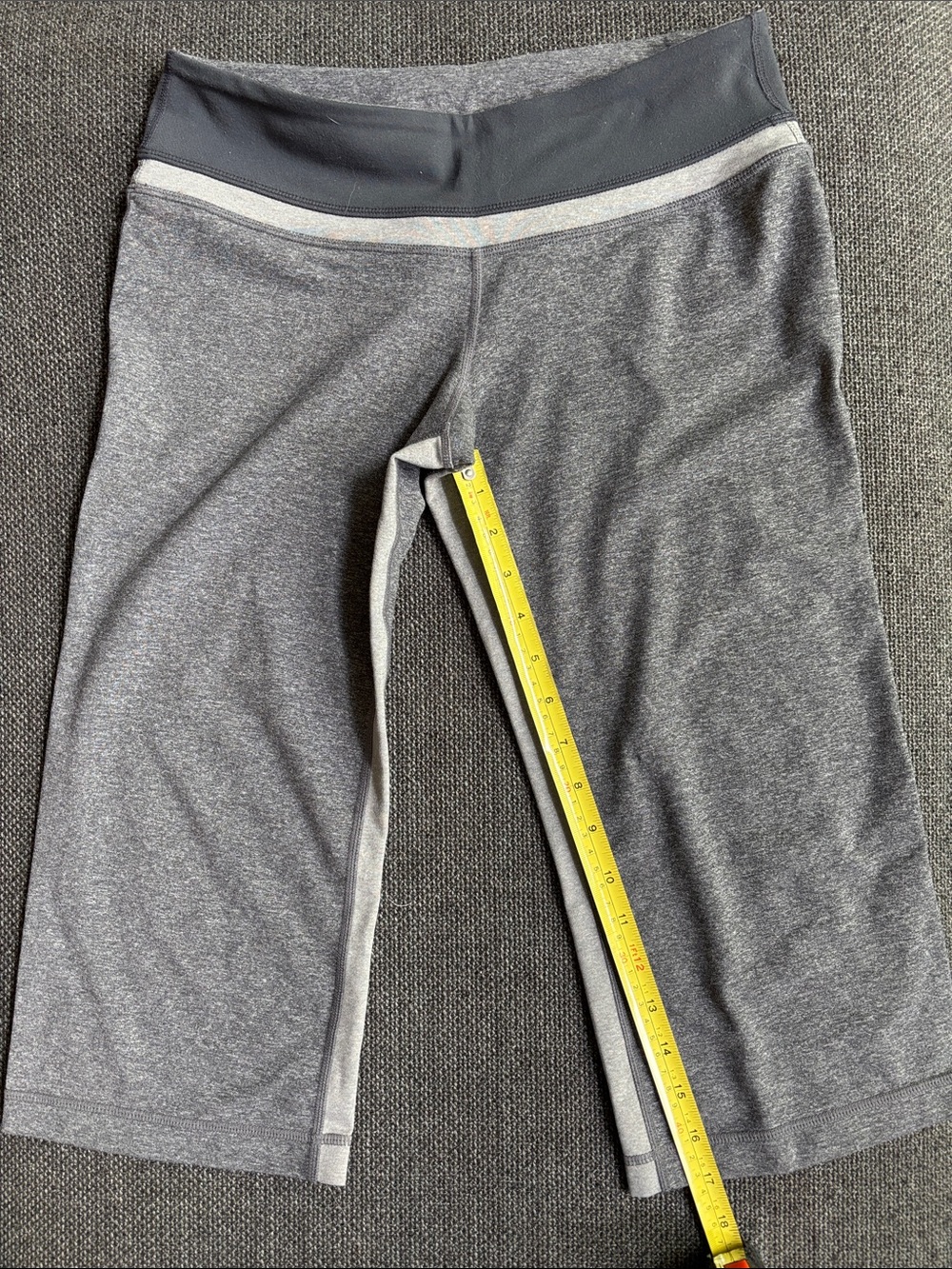 Lululemon 17” Capri Leggings